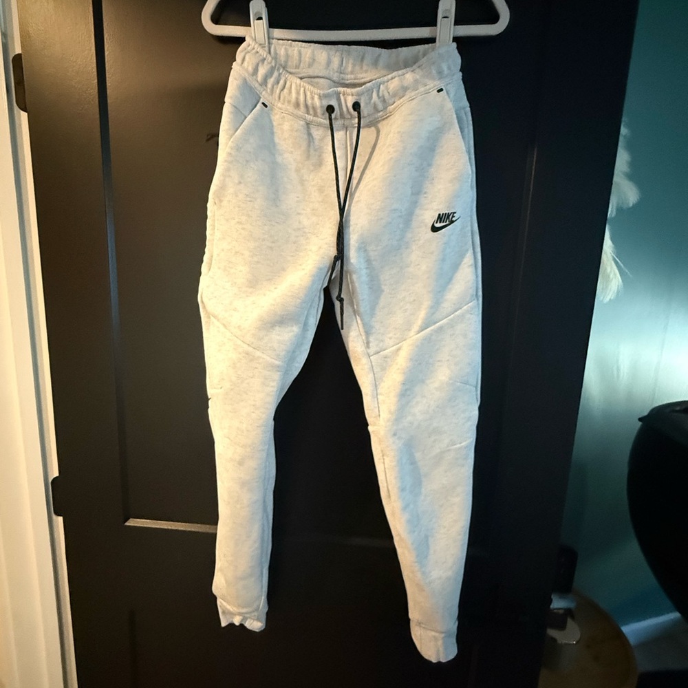 Nike Light Gray Sweatpants